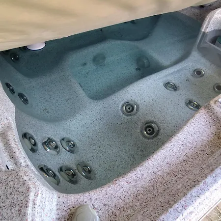 Borostyán Pihenőpark Apartamento *